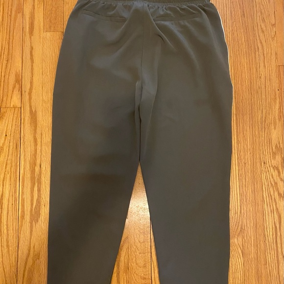 Shinestar Pants Women’s Medium Army Green Ankle length Pockets Drawstring Jogger - Picture 2 of 8